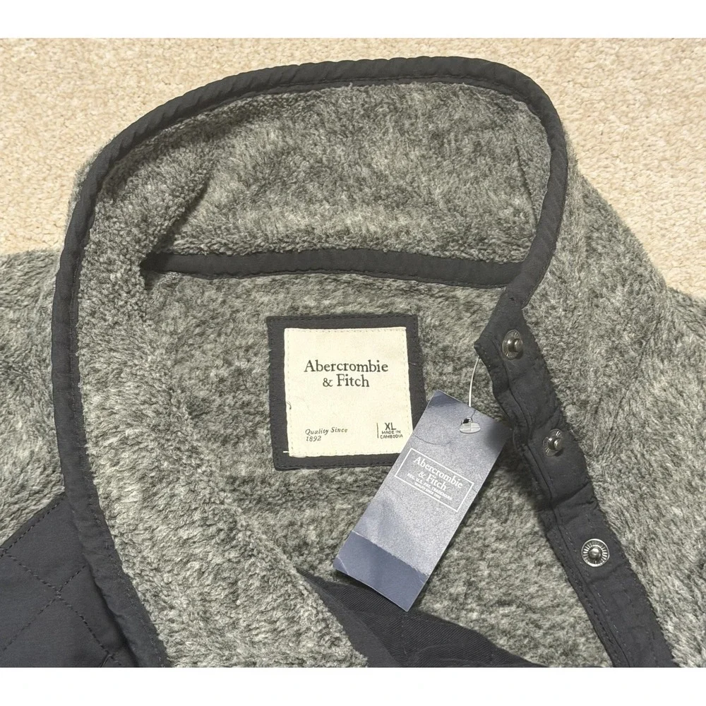 Abercrombie & Fitch Quilted Asymmetric Snap Button Fleece Pullover Size XL NWT